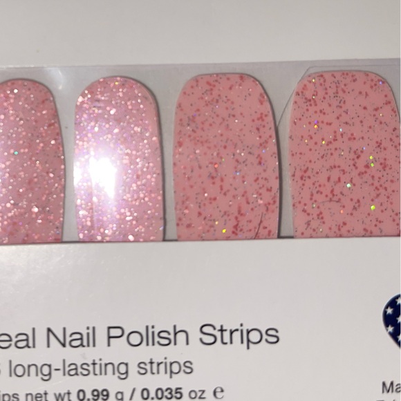 Colorstreet Nail Strips - PINK POWER - Picture 4 of 4